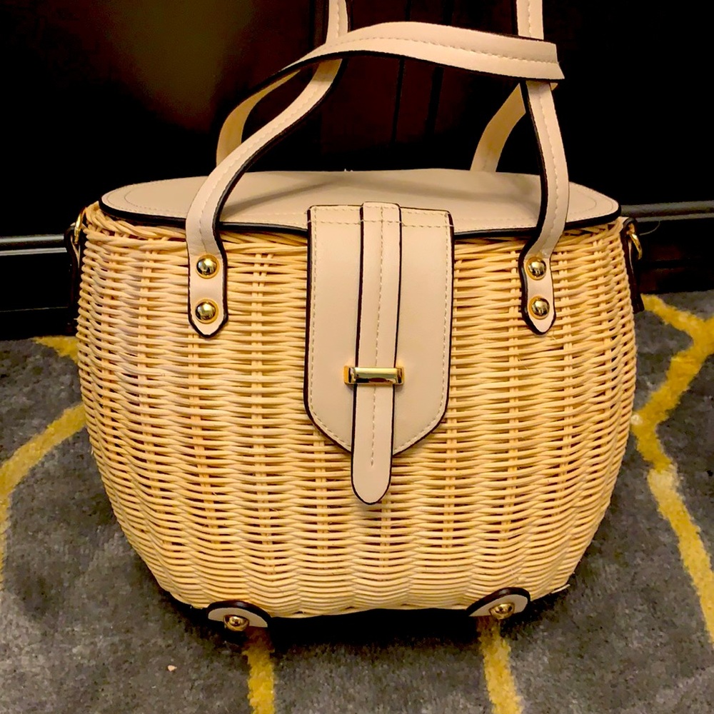 Tommy Bahama straw bag